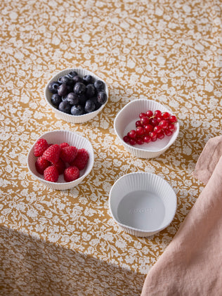 Set of 4 ceramic bowls