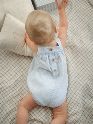 Barboteuse en seersucker Bébé