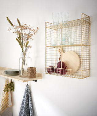 Metal wire shelf
